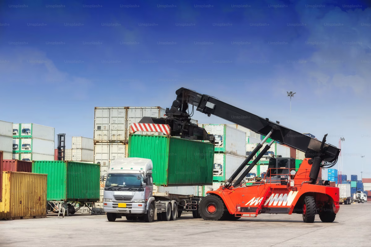 Công ty TNHH đầu tư xuất nhập khẩu A&T